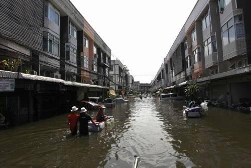 Tayland'da yüzyılın en büyük doğa felaketi - Resim 24