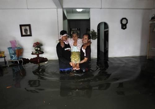 Tayland'da yüzyılın en büyük doğa felaketi - Resim 27