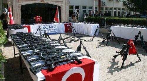 PKK'nın 88 adet suikast silahı ele geçirildi - Resim 2