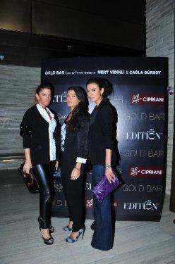 Helin Avşar'dan yaş gününe özel frikik