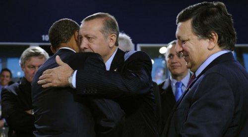 Erdoğan ve Obama birbirlerine sarıldı - Resim 1