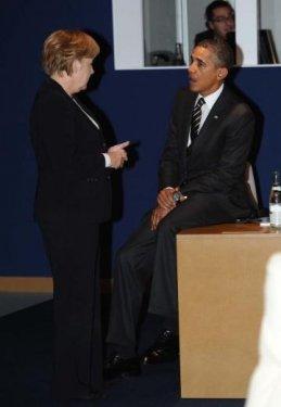 Merkel Obama'nın karşısında el pençe - Resim 16