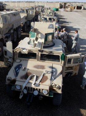 ABD Irak'taki en büyük üssü boşaltıyor 