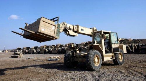 ABD Irak'taki en büyük üssü boşaltıyor 