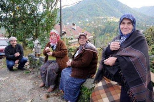 Erdoğan'ı beklediler ama gelmeyince çay içtiler - Resim 4