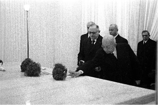 Atatürk son yolculuğuna böyle uğurlandı - Resim 43