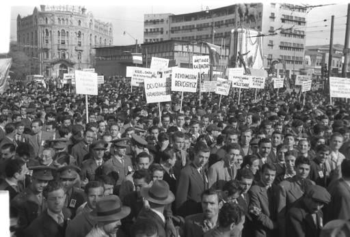 Atatürk son yolculuğuna böyle uğurlandı - Resim 152
