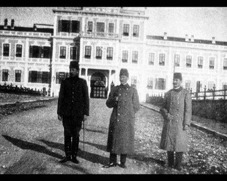 Atatürk'ün daha önce yayınlanmamış fotoğraflar
