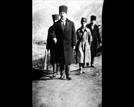 Atatürk'ün daha önce yayınlanmamış fotoğraflar
