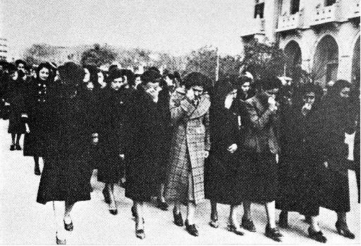 Atatürk son yolculuğuna böyle uğurlandı - Resim 25