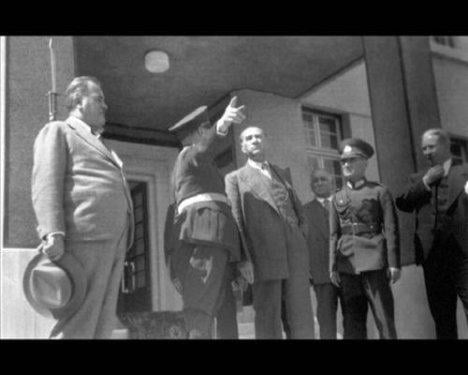 Atatürk'ün daha önce yayınlanmamış fotoğraflar