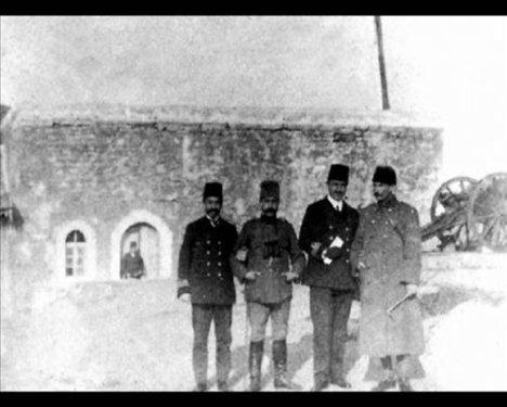 Atatürk'ün daha önce yayınlanmamış fotoğraflar