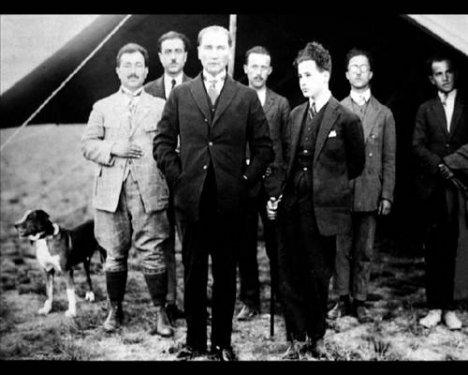 Atatürk'ün daha önce yayınlanmamış fotoğraflar