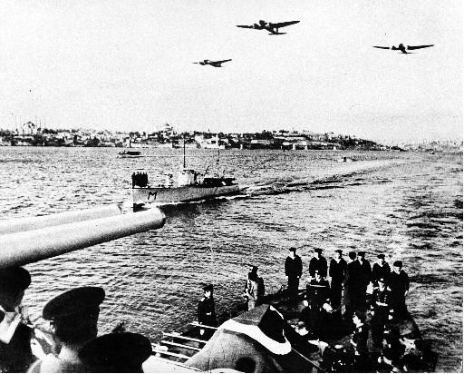 Atatürk son yolculuğuna böyle uğurlandı - Resim 115