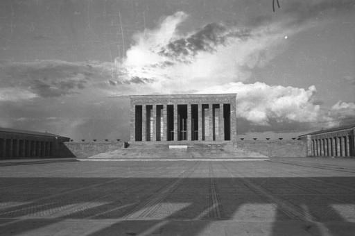 Atatürk son yolculuğuna böyle uğurlandı - Resim 54