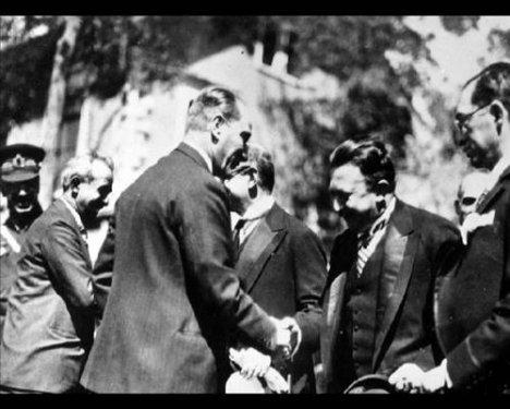 Atatürk'ün daha önce yayınlanmamış fotoğraflar