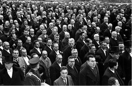 Atatürk son yolculuğuna böyle uğurlandı - Resim 22