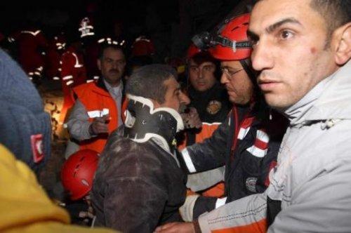 Van'da 5.6'lık deprem 