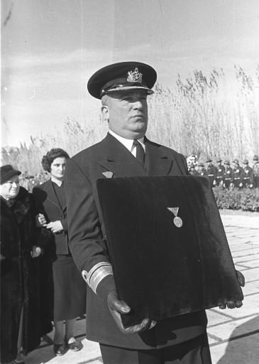 Atatürk son yolculuğuna böyle uğurlandı - Resim 31