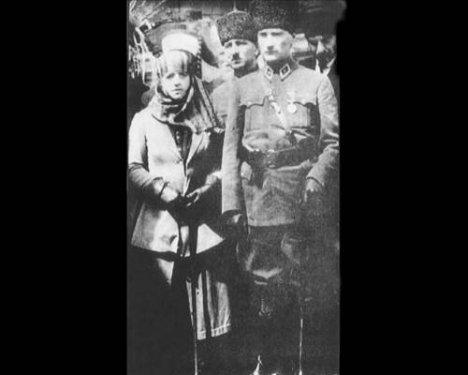 Atatürk'ün daha önce yayınlanmamış fotoğraflar