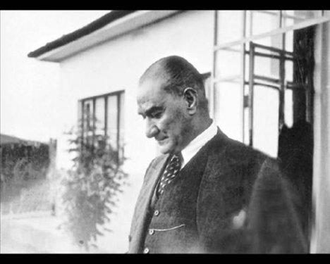 Atatürk'ün daha önce yayınlanmamış fotoğraflar