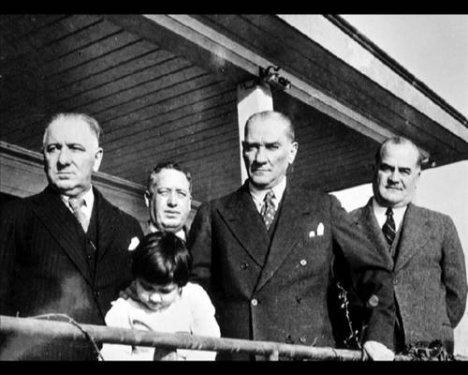 Atatürk'ün daha önce yayınlanmamış fotoğraflar