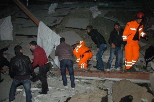 Van'da 5.6'lık deprem 