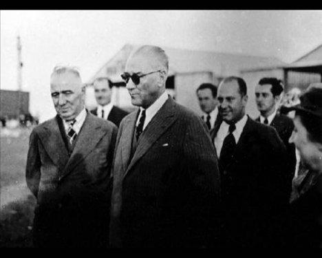 Atatürk'ün daha önce yayınlanmamış fotoğraflar