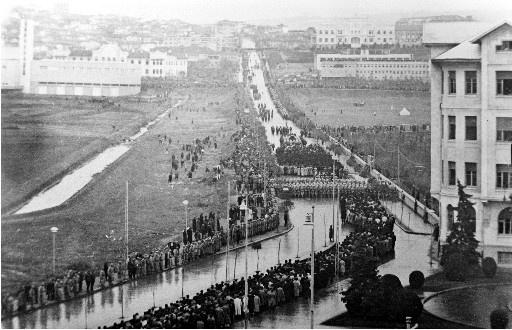 Atatürk son yolculuğuna böyle uğurlandı - Resim 53