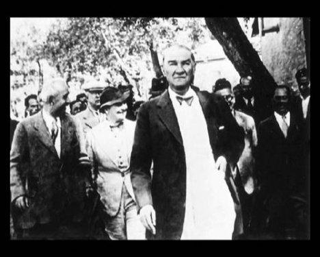 Atatürk'ün daha önce yayınlanmamış fotoğraflar