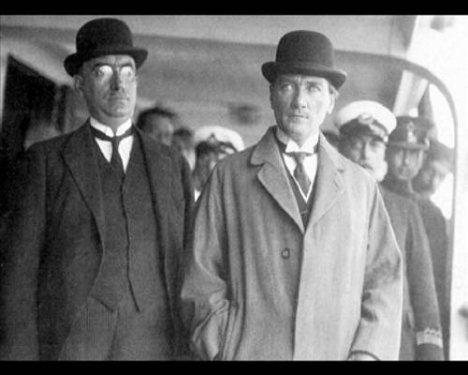 Atatürk'ün daha önce yayınlanmamış fotoğraflar