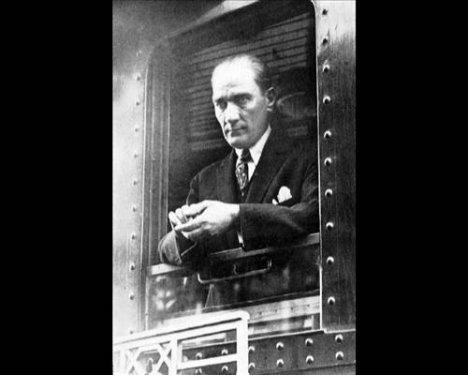 Atatürk'ün daha önce yayınlanmamış fotoğraflar