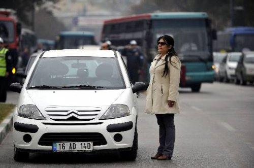 Türkiye Atatürk'ü andı