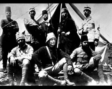 Atatürk'ün daha önce yayınlanmamış fotoğraflar