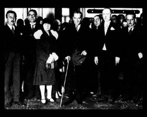 Atatürk'ün daha önce yayınlanmamış fotoğraflar