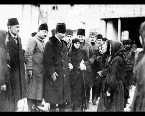 Atatürk'ün daha önce yayınlanmamış fotoğraflar