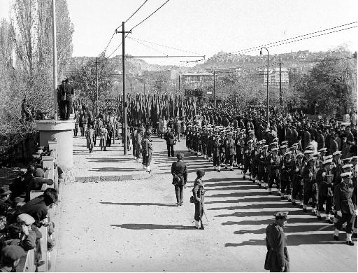 Atatürk son yolculuğuna böyle uğurlandı - Resim 50