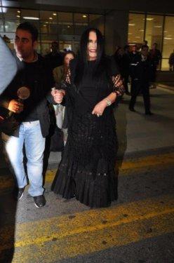 Bülent Ersoy'dan genç sevgiliye 8 bin TL’lik bayram hediyesi