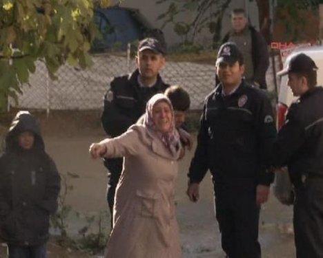 Güldünya'nın yasak aşkına sokak ortasında infaz - Resim 9