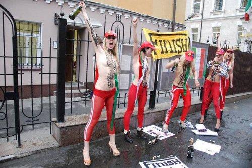 Femen'den Berlusconi’nin gidişine üstsüz kutlama - Resim 6