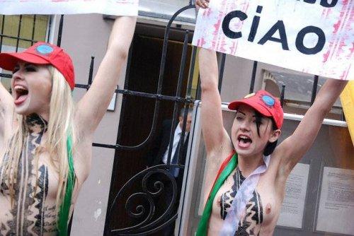 Femen'den Berlusconi’nin gidişine üstsüz kutlama - Resim 2