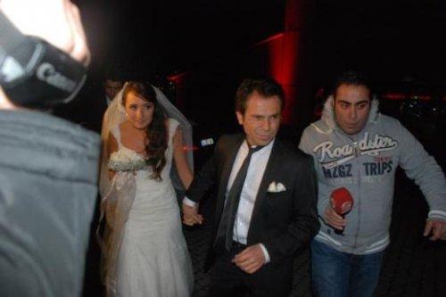 Olgun Şimşek evlendi - Resim 1