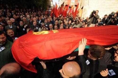 Rahmi Saltuk'un oğlu son yolculuğuna uğurlandı - Resim 11
