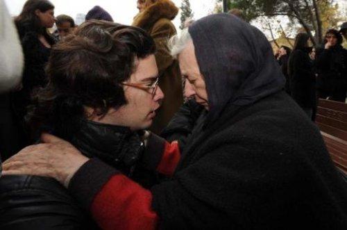 Ali Taran'ın eski eşi son yolculuğuna uğurlandı - Resim 12
