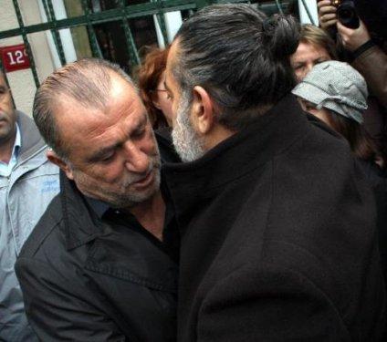 Ali Taran'ın eski eşi son yolculuğuna uğurlandı - Resim 4