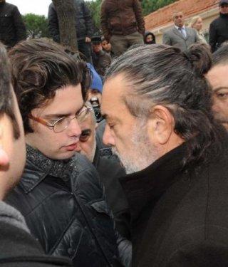 Ali Taran'ın eski eşi son yolculuğuna uğurlandı - Resim 13