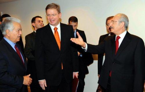 Sosyalist kongrede AK Parti övgüsü Kılıçdaroğlu'nu çileden çıkarttı - Resim 2