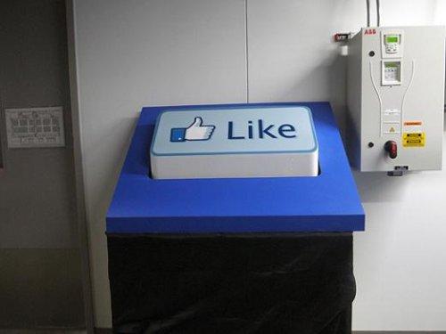 İşte Facebook'un inanılmaz veri merkezi - Resim 14