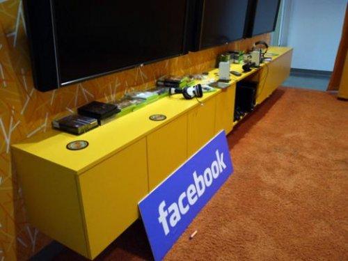 İşte Facebook'un inanılmaz veri merkezi - Resim 11