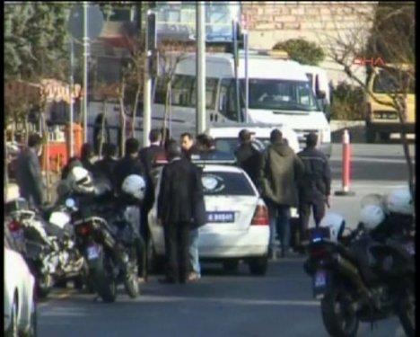 Sultanahmet Meydanı'nda silahlı saldırı - Resim 9